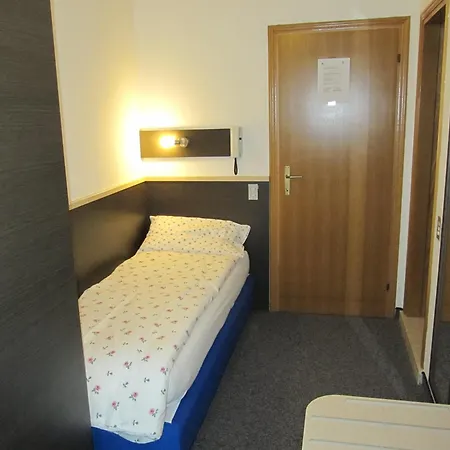 Hotell Carlo Brenzone sul Garda